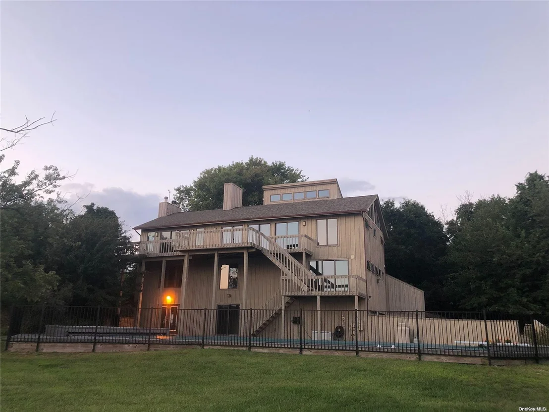 Photo of 64 Crane Neck Road