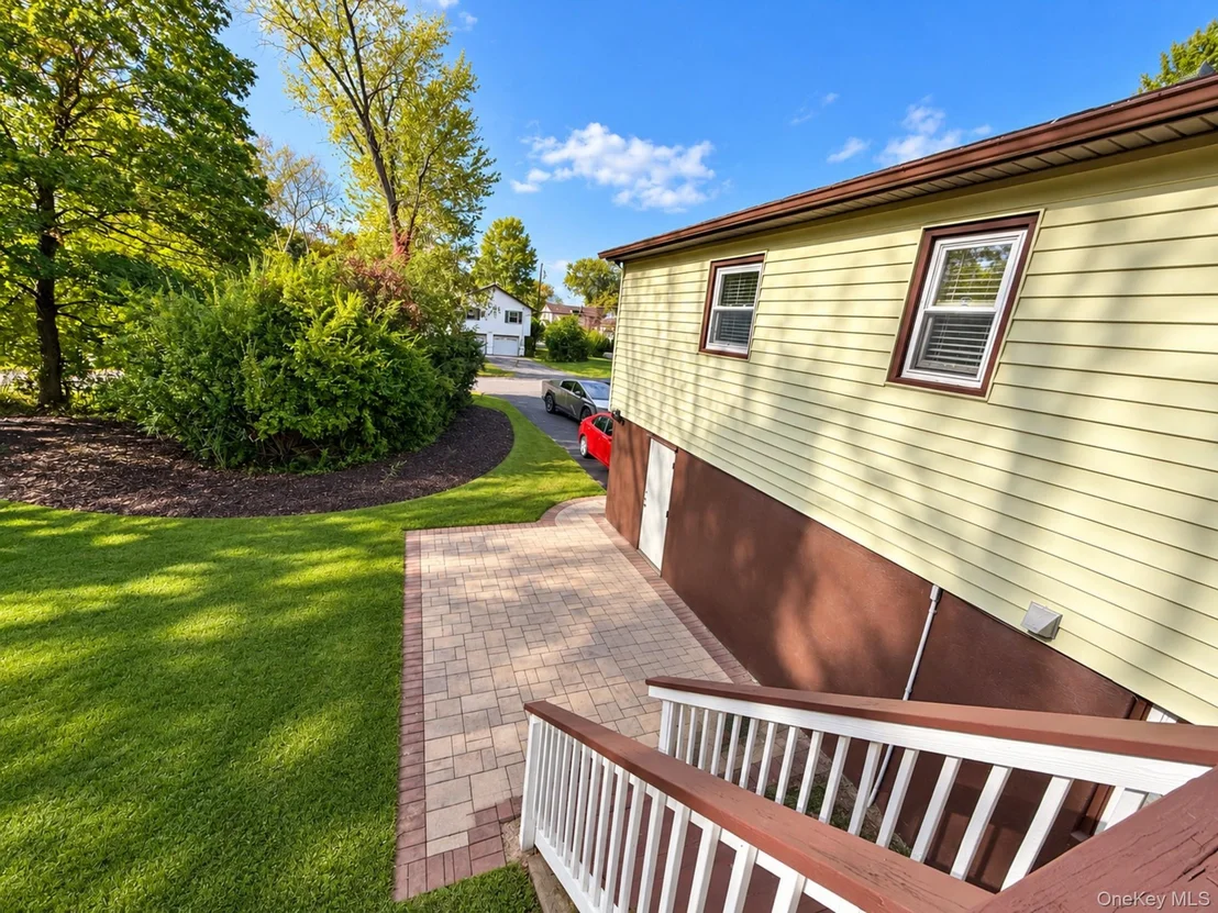 Photo of 30 Ryerson Road