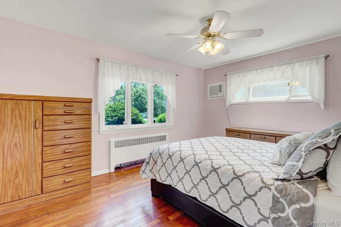 Photo of 955 Cedar Court