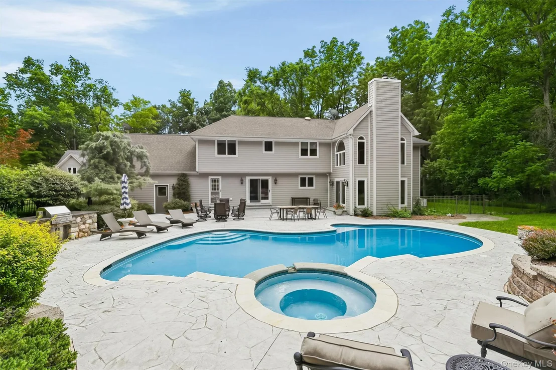 Photo of 7 Greenfield Drive