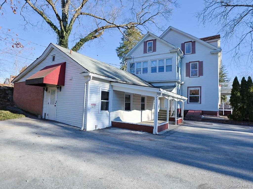Photo of 113 Hooker Avenue