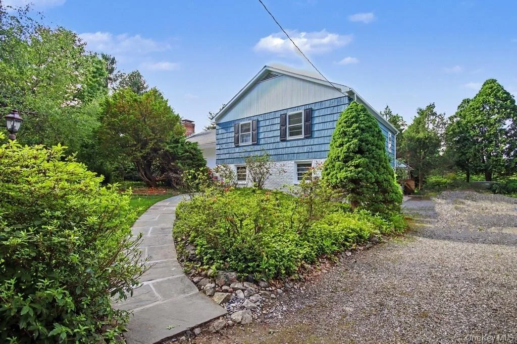 Photo of 10 Lakeview Road