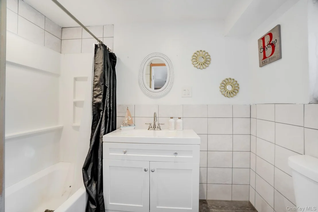 Photo of 7 Russ Place