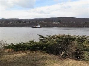 Photo of 12 Hudson River Lane