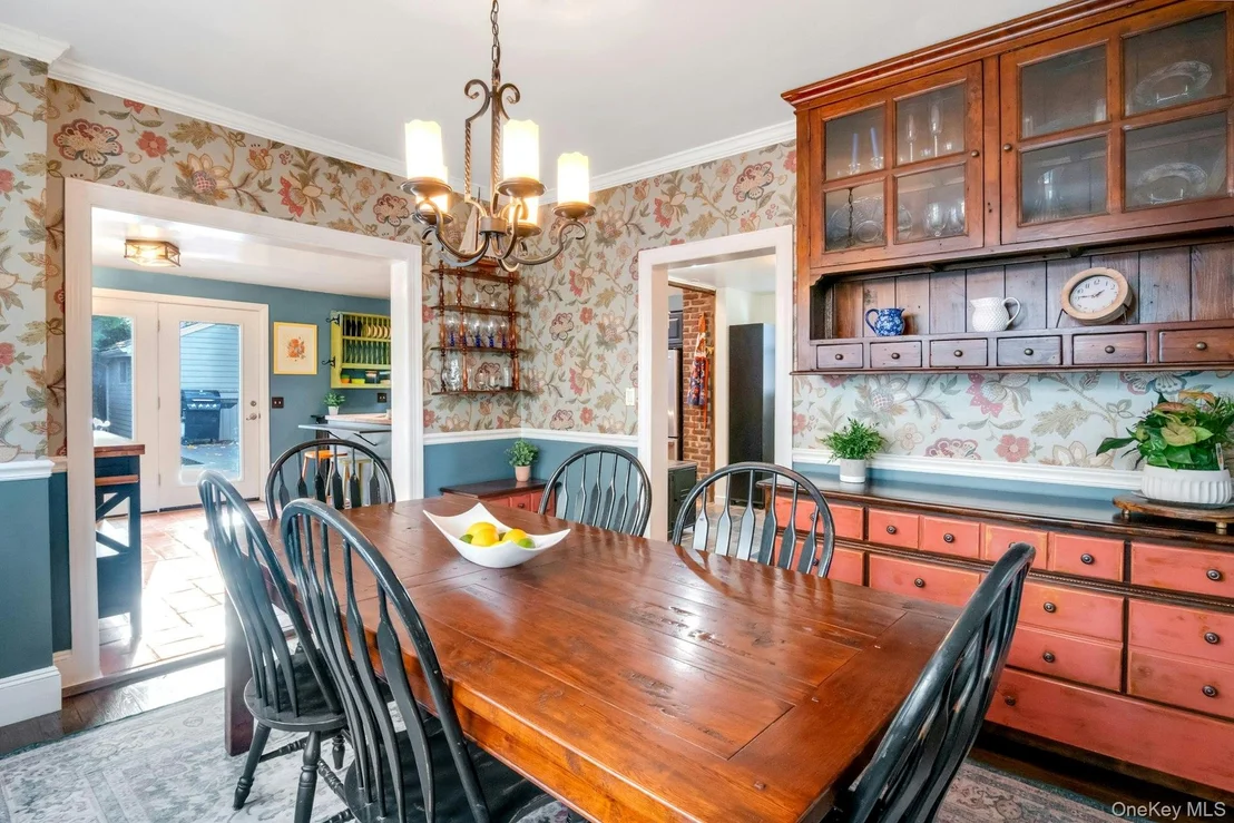 Photo of 8 Eldridge Avenue