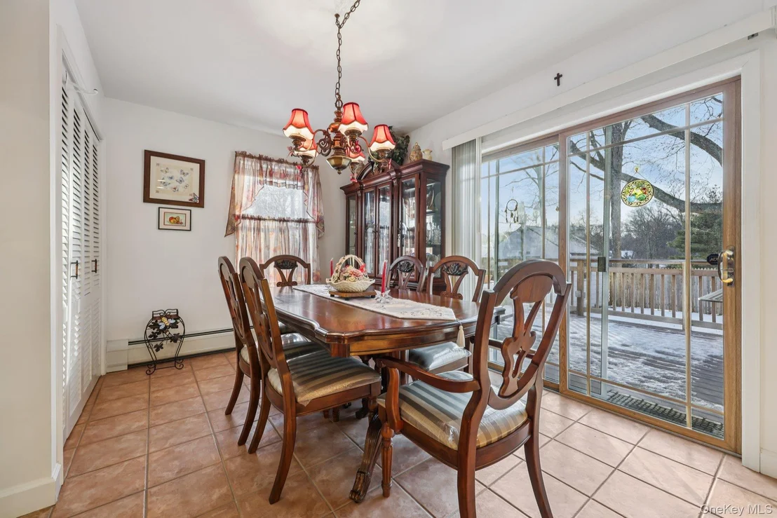 Photo of 375 Laurel Road