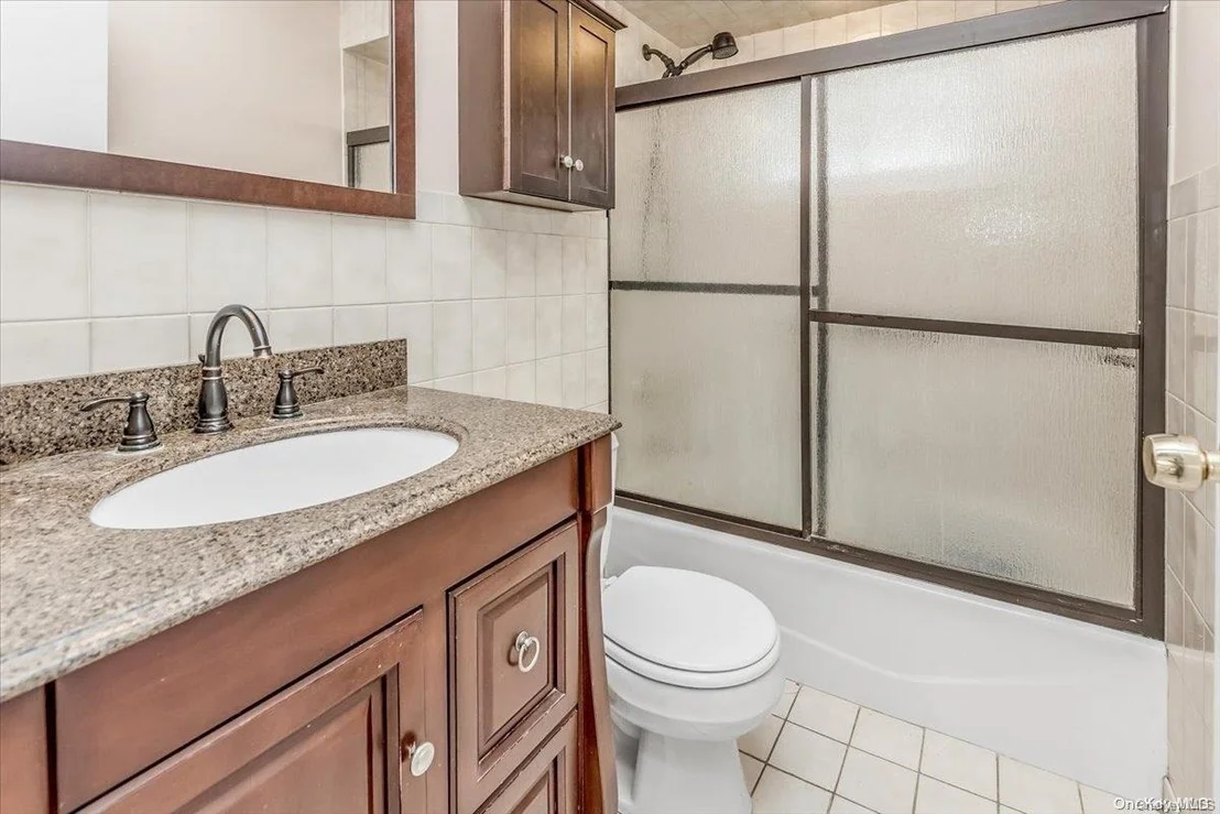 Photo of 7 Edgewood Drive