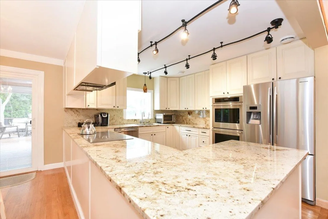 Photo of 41 Grassy Pond Drive