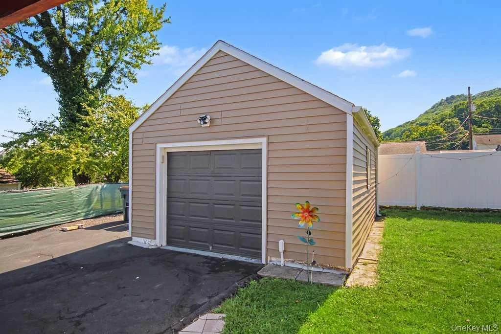 Photo of 28 Hurd Avenue