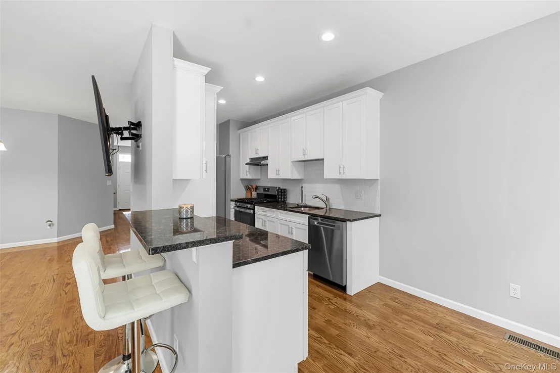 Photo of 28 Pinto Road W