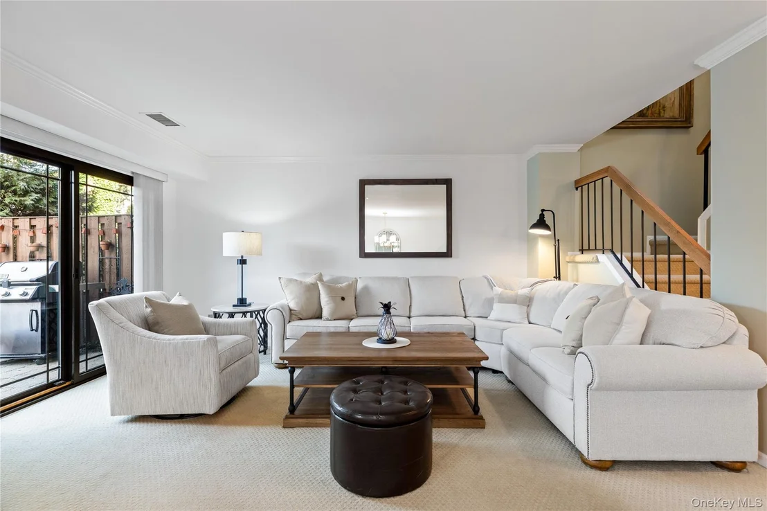 Photo of 17 Sutton Place