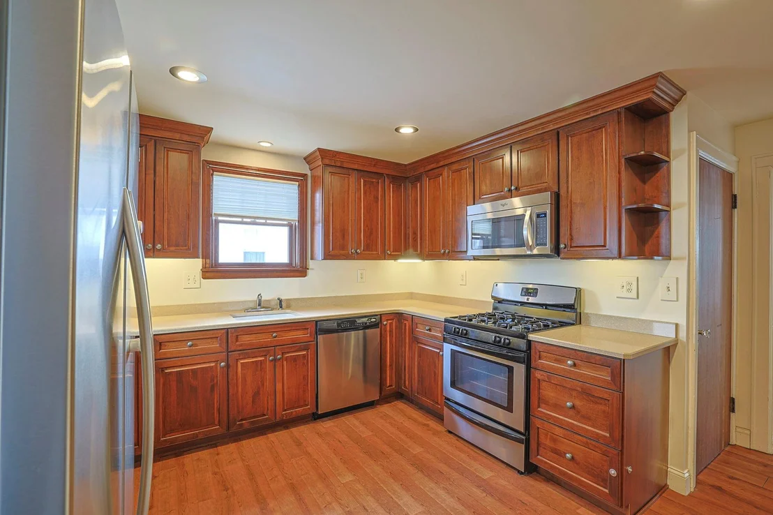 Photo of 7 Commonwealth Avenue