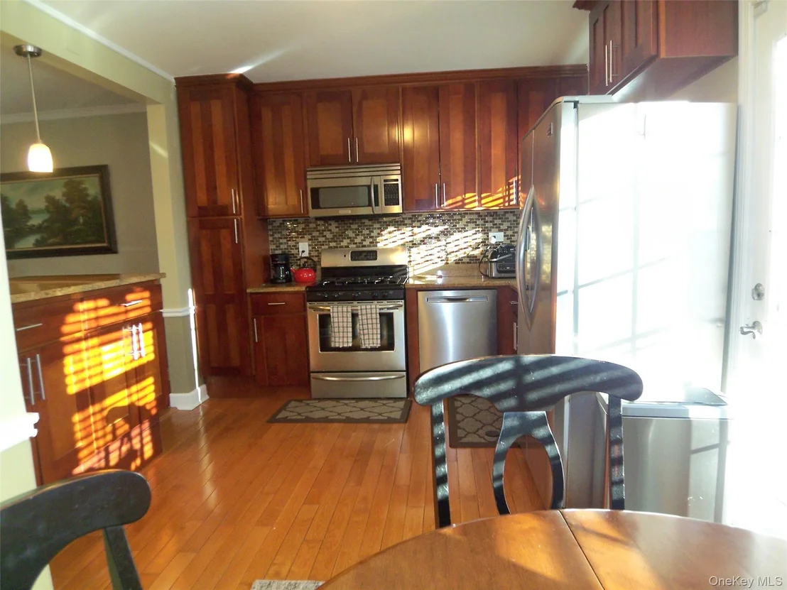 Photo of 40 Harding Parkway