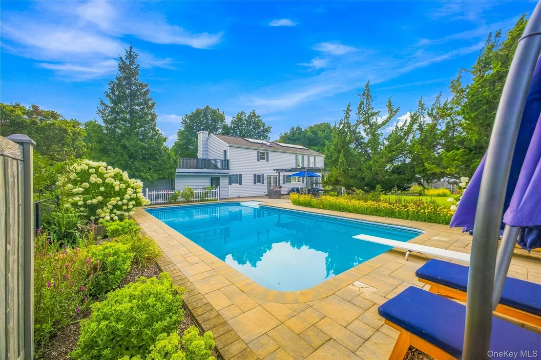 Photo of 8 High Meadow Lane