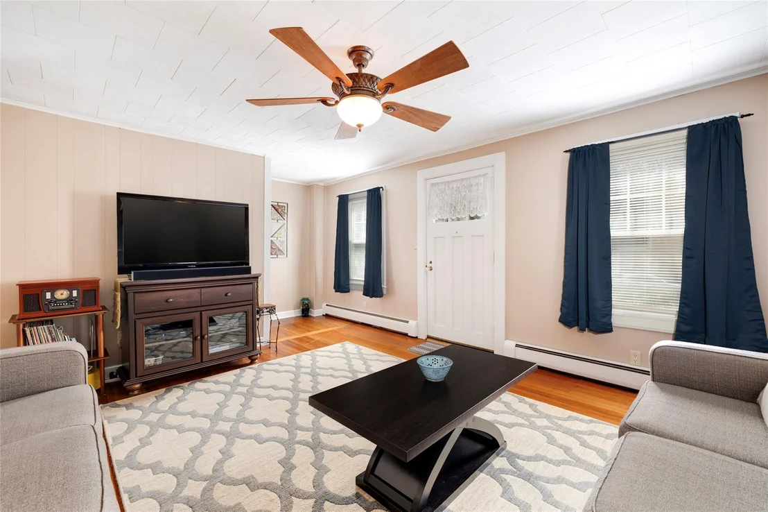 Photo of 47 Pine Avenue