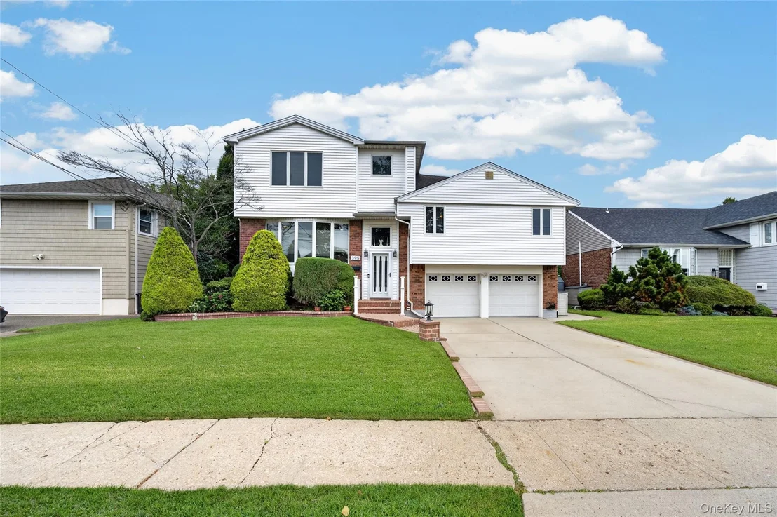 Photo of 395 Bunker Drive