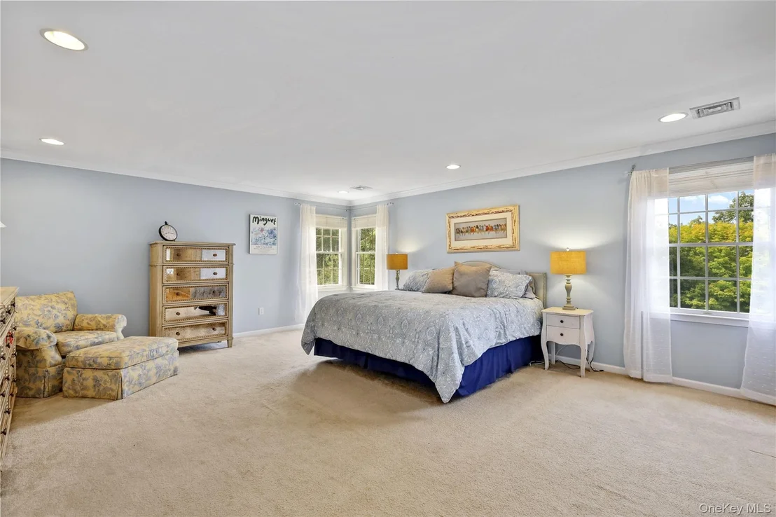 Photo of 20 Parkview Circle