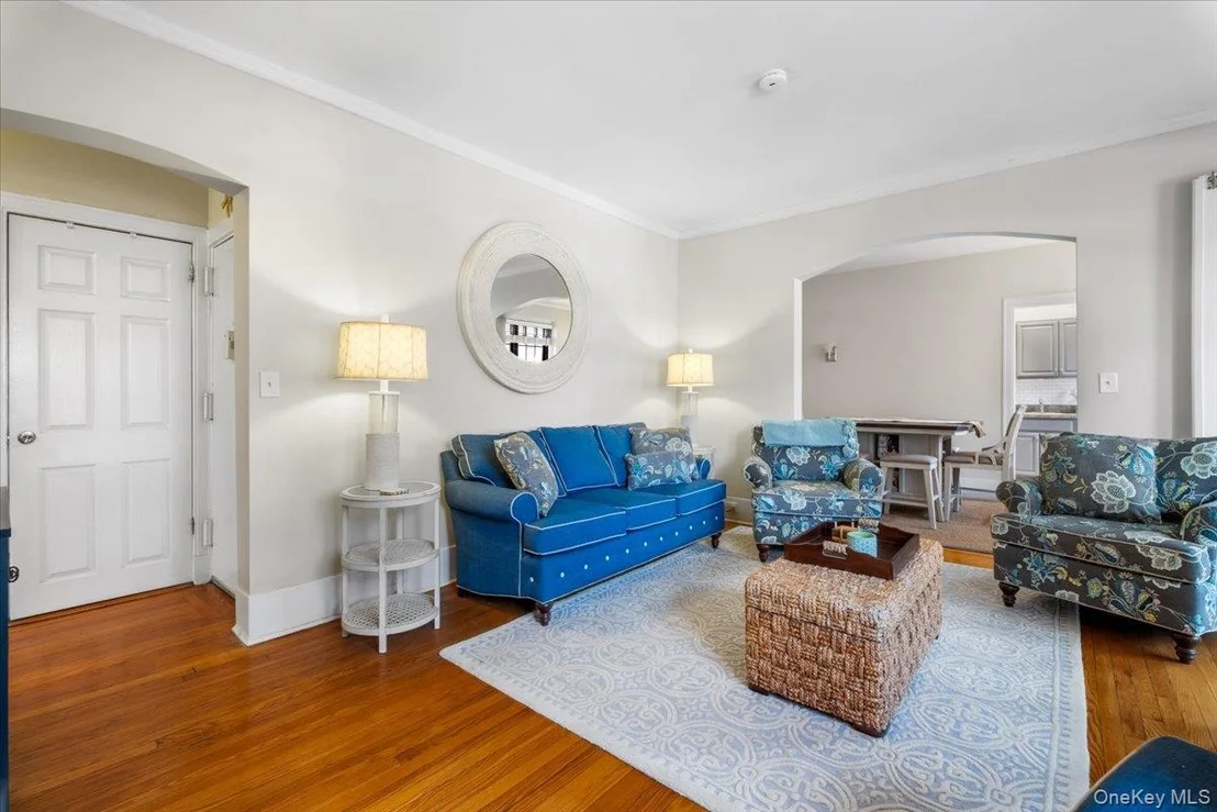 Photo of Unit 3A at 824 Bronx River Road