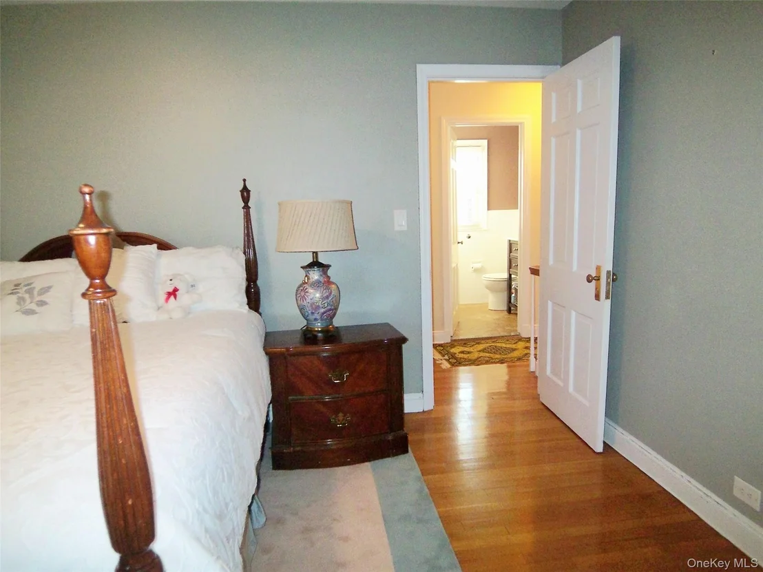 Photo of 40 Harding Parkway