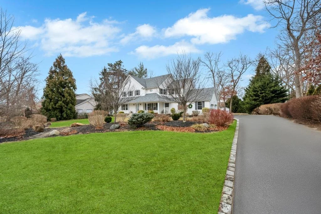 Photo of 30 Ridgefield Drive