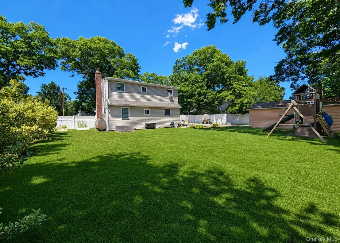 Photo of 348 Furrows Road