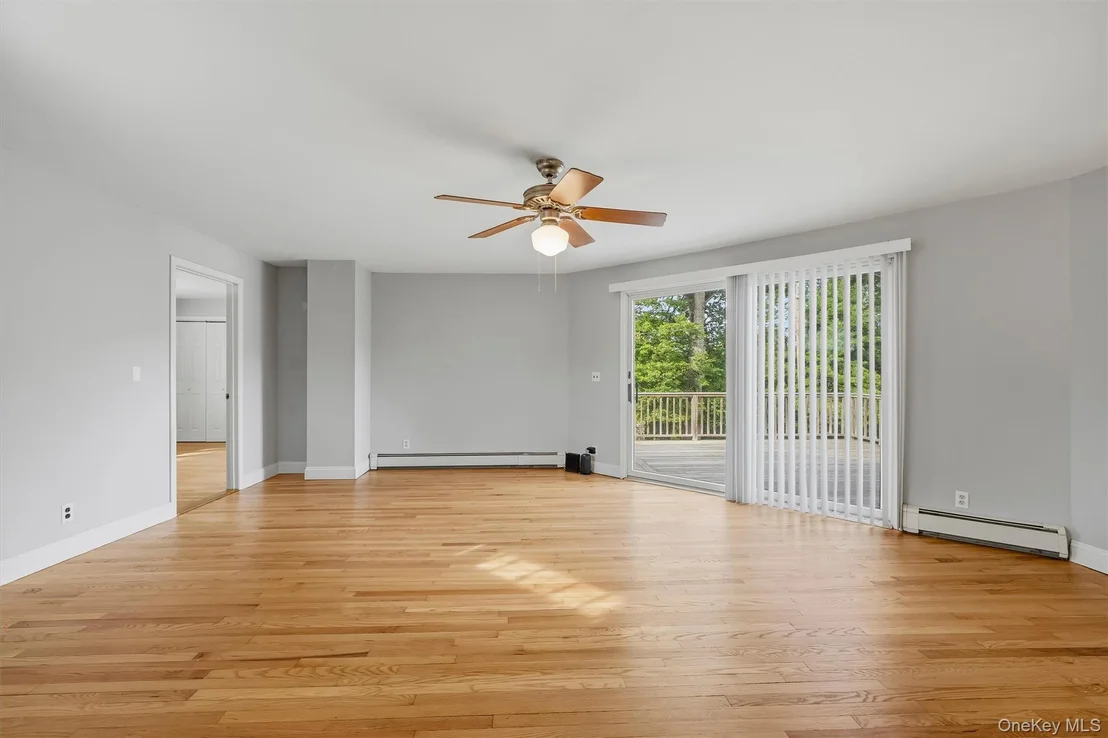 Photo of 48 Lake Side Drive