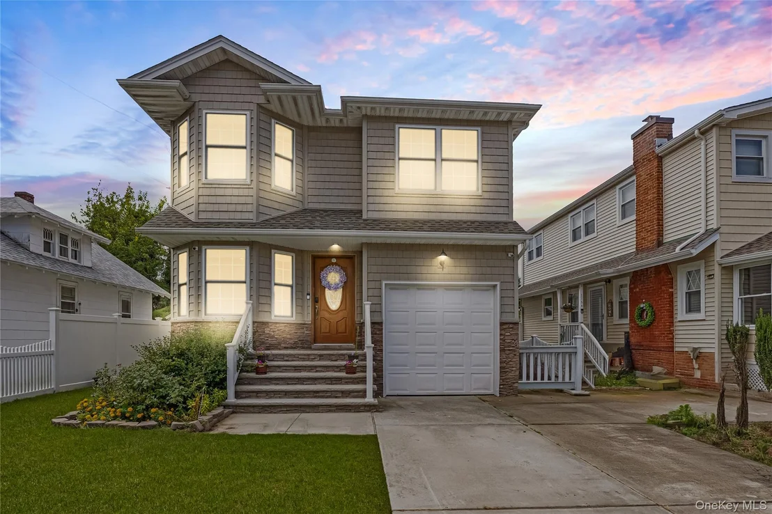 Photo of 2758 Harvard Place
