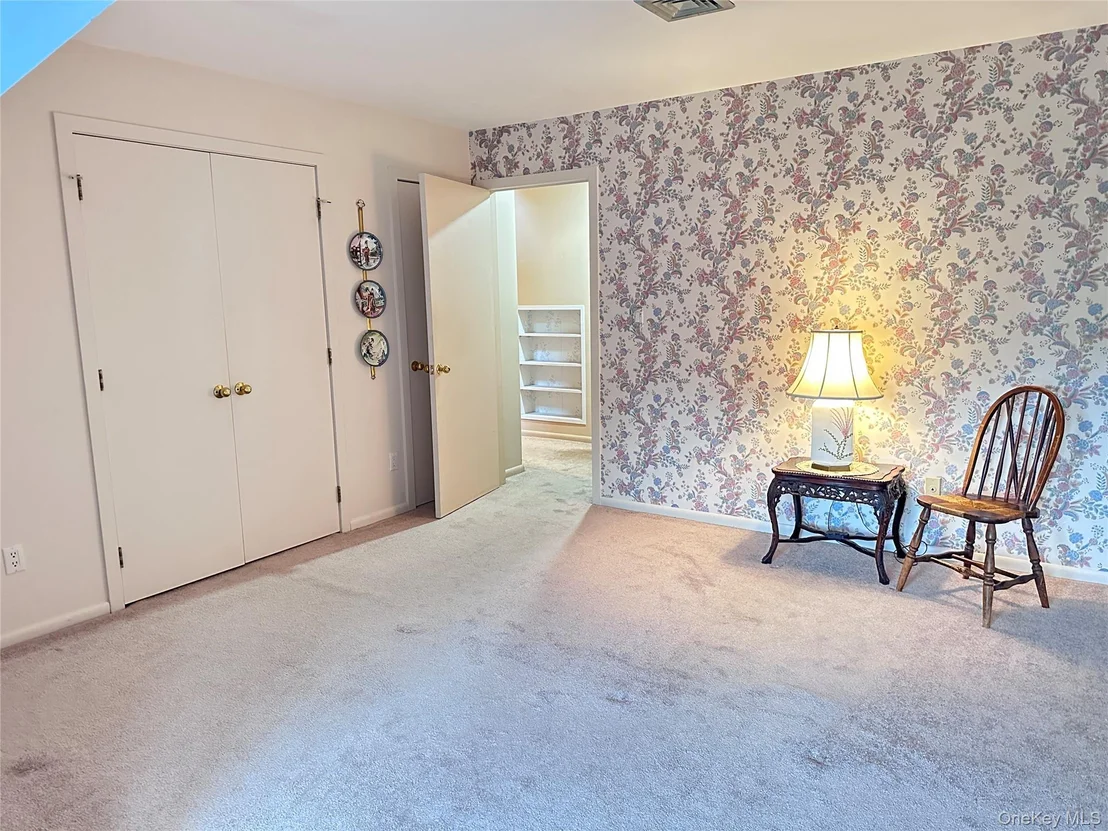 Photo of 70 Spring Pond Drive