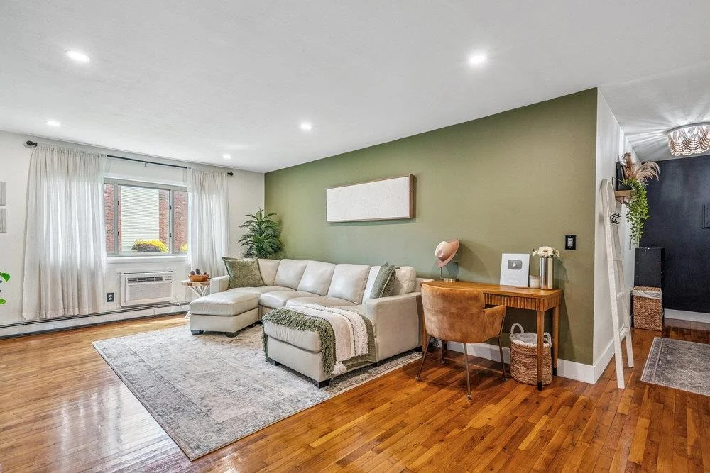 Photo of Unit 10A at 2449 Union Boulevard