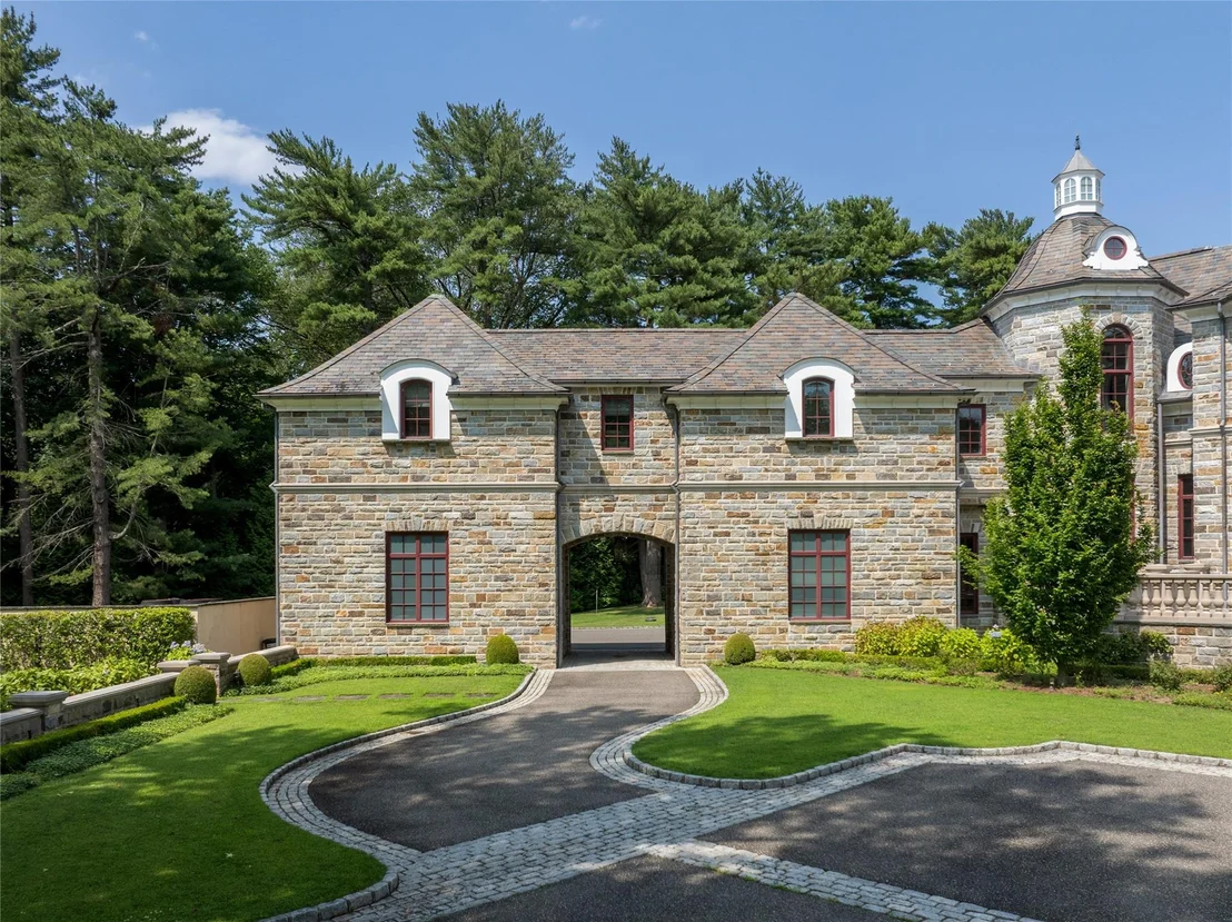 Photo of 102 Horseshoe Road