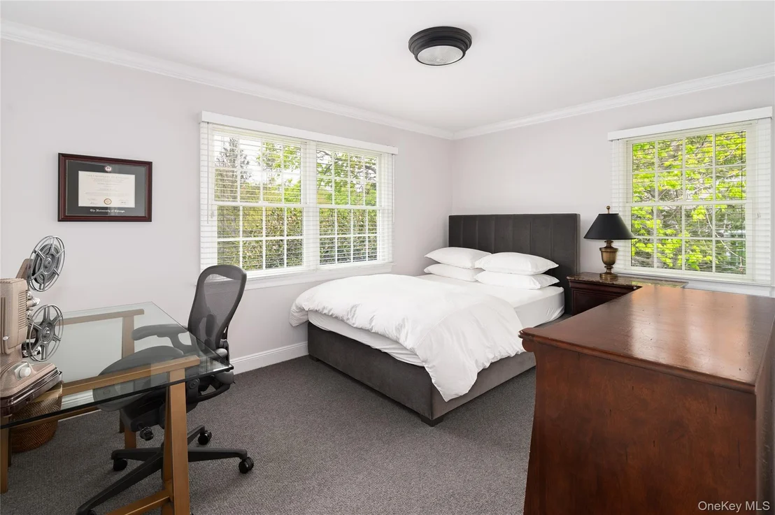 Photo of 8 Evergreen Row