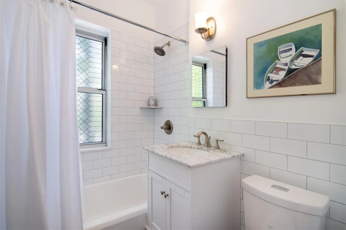 Photo of Unit 3D at 9 Sunnybrook Road