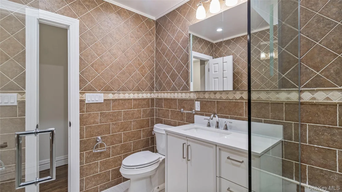 Photo of 32 Florence Avenue