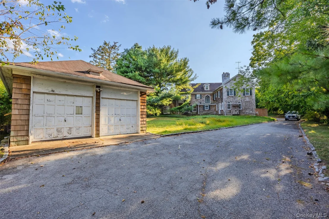 Photo of 175 Burton Lane