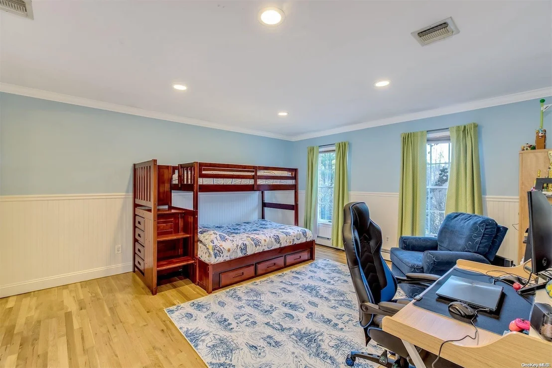 Photo of 2 Winchester Drive