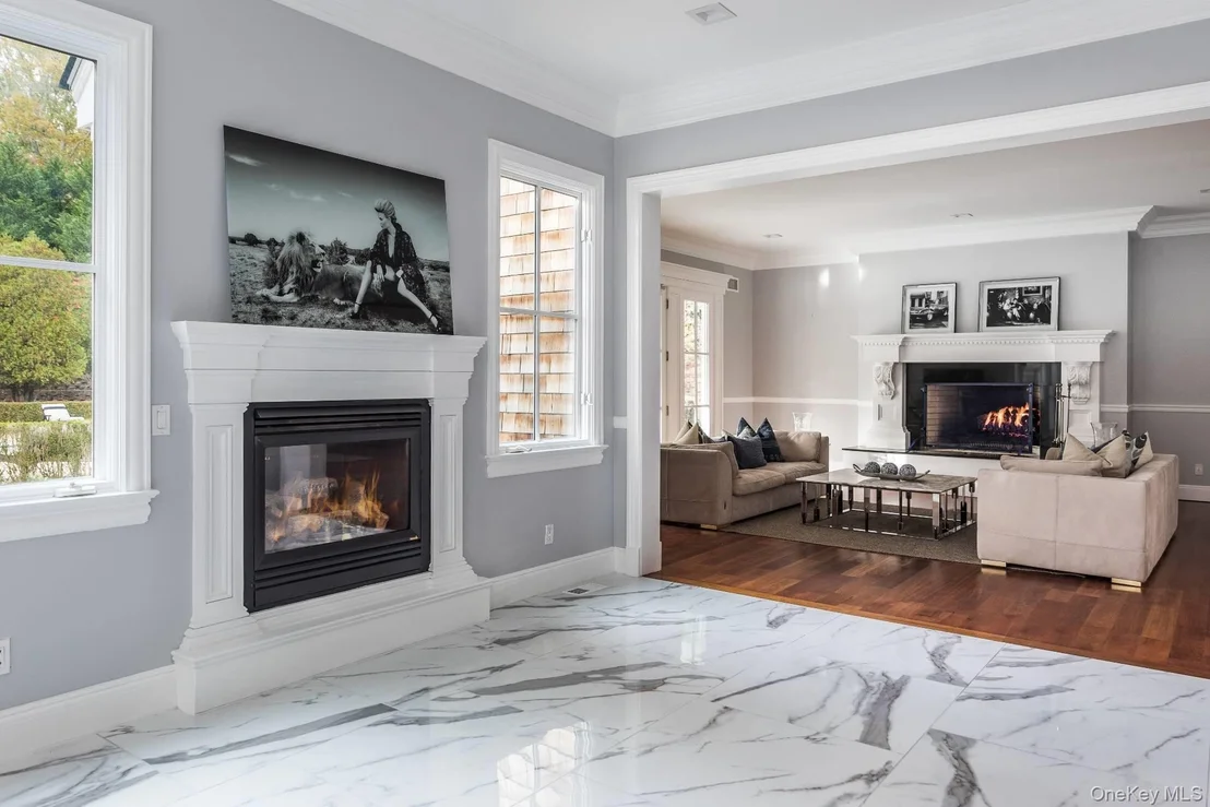 Photo of 2136 Deerfield Road