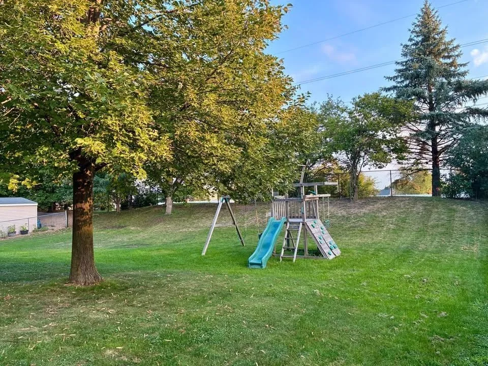 Photo of 1283 Creekside Drive