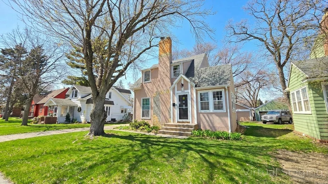 Photo of 3306 Keewaydin Place