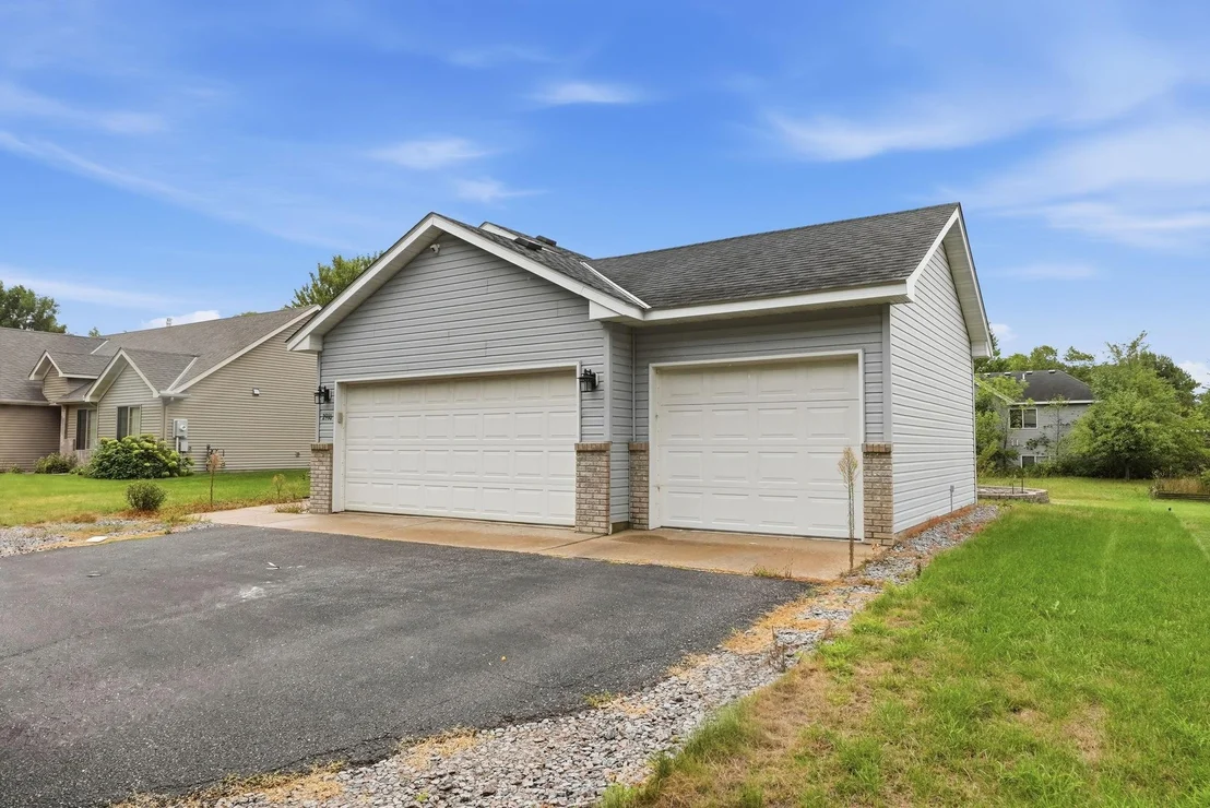 Photo of 2910 Crescent Ridge Trail