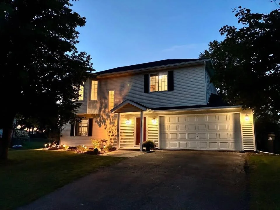 Photo of 1283 Creekside Drive