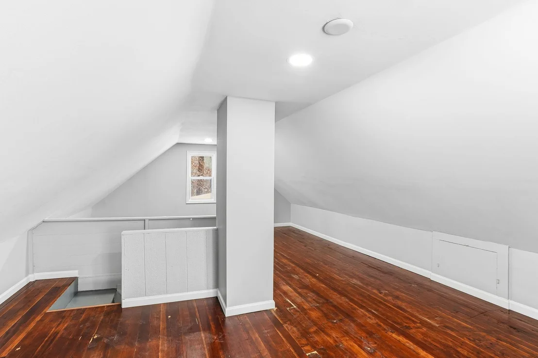 Photo of 9350 Roy Road