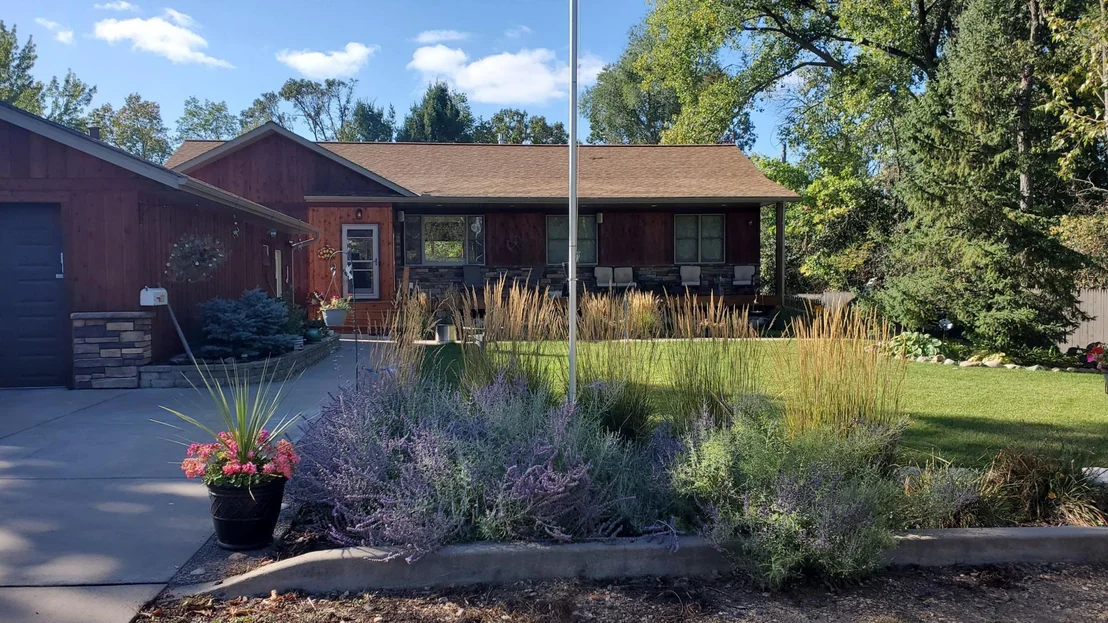 Photo of 722 Pine Street N