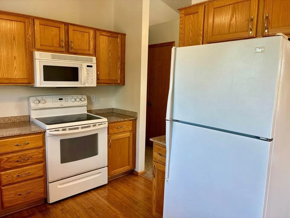 Photo of 1283 Creekside Drive