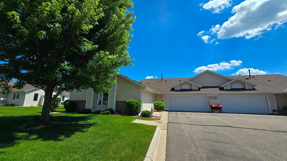 Photo of 9136 Windsor Terrace