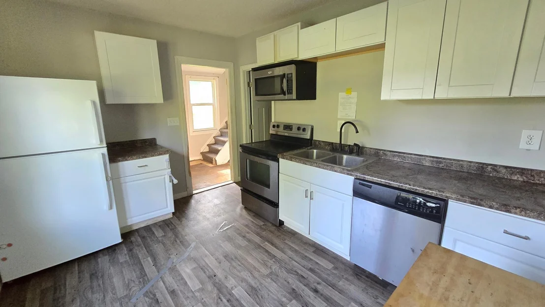 Photo of 340 River Drive W