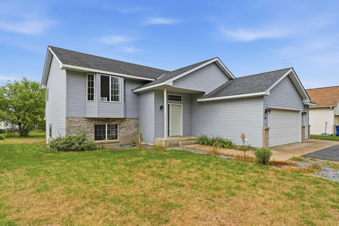 Photo of 2910 Crescent Ridge Trail