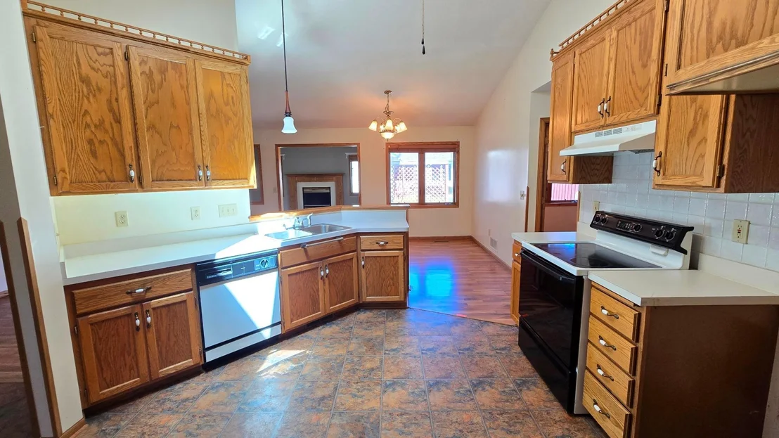 Photo of 9136 Windsor Terrace