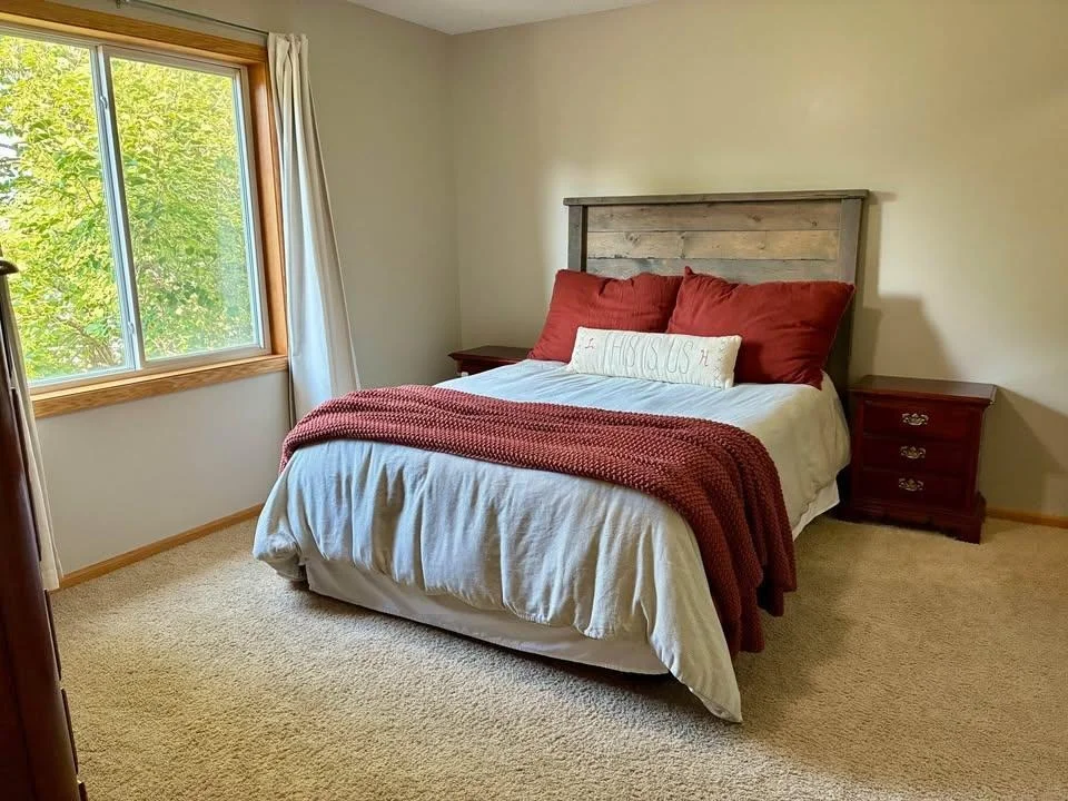 Photo of 1283 Creekside Drive