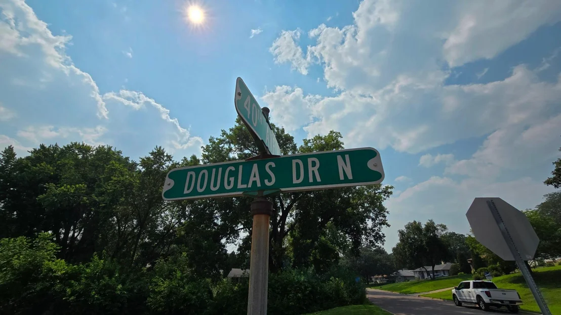 Photo of 3949 Douglas Drive N