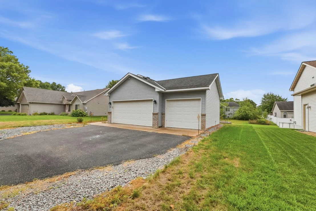 Photo of 2910 Crescent Ridge Trail